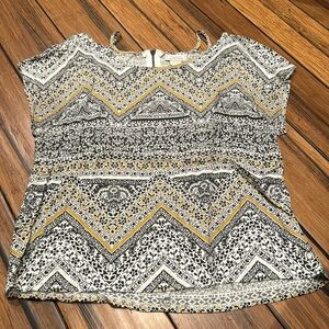 Women’s Ariat shirt